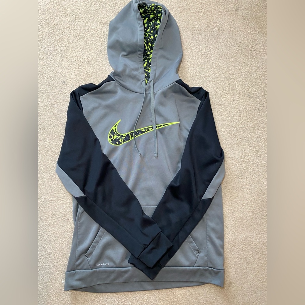 Nike therma fit
